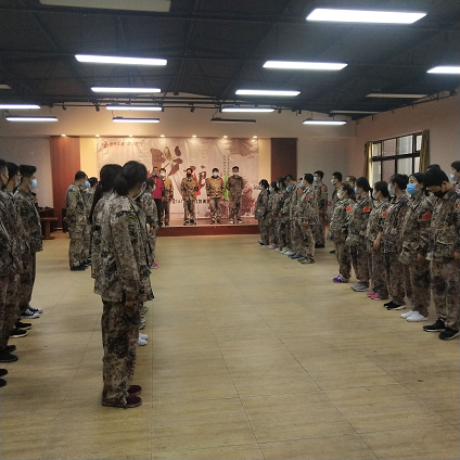 素质企业团建拓展训练 素质企业团建拓展训练